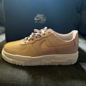 BRAND NEW-Nike Air Force 1 Pixel woman sz 10